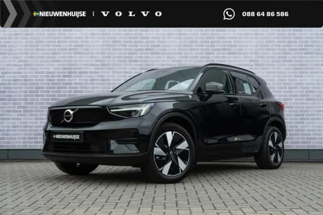 Volvo XC40 (2024) thumbnail 1