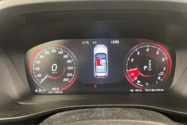 Volvo XC40 (2019) thumbnail 5