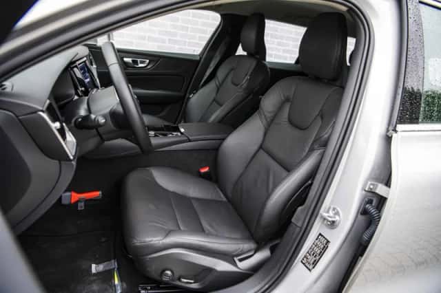 Volvo V60 (2025) thumbnail 6