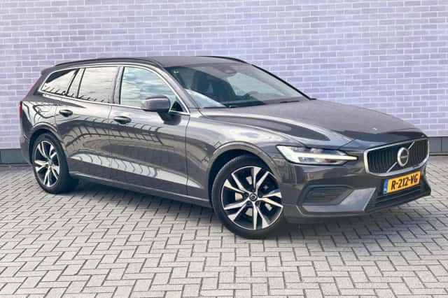 Volvo V60 (2022) thumbnail 3