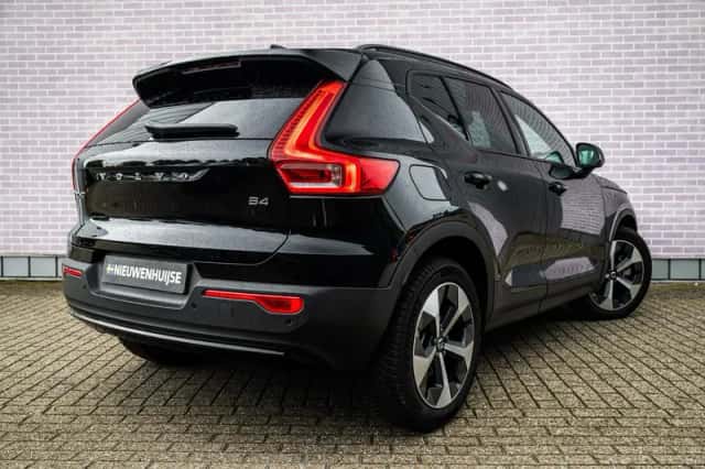 Volvo XC40 (2026) thumbnail 2