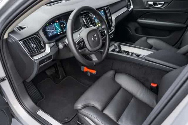 Volvo V60 (2024) thumbnail 5