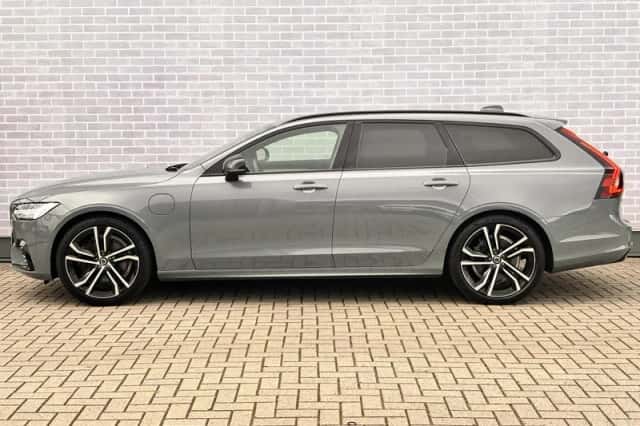 Volvo V90 (2023) thumbnail 2