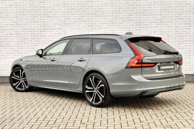 Volvo V90 (2023) thumbnail 3