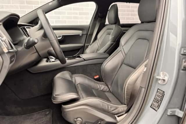 Volvo V90 (2023) thumbnail 5