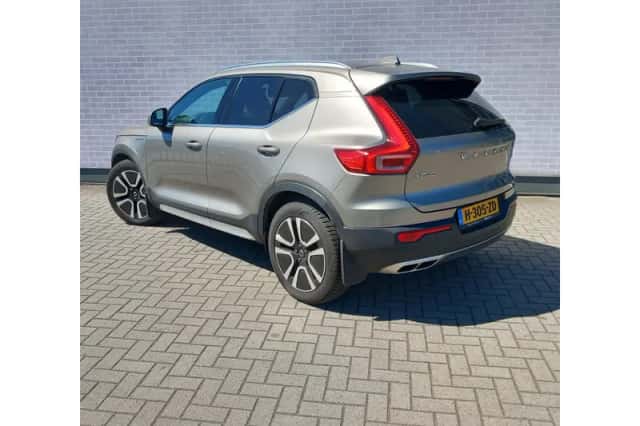 Volvo XC40 (2020) thumbnail 4