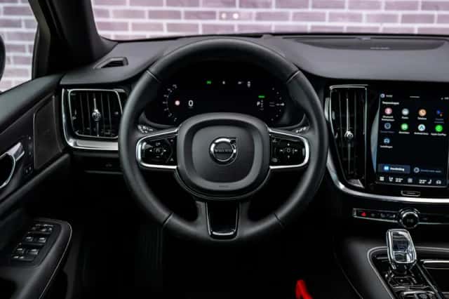 Volvo V60 (2026) thumbnail 3