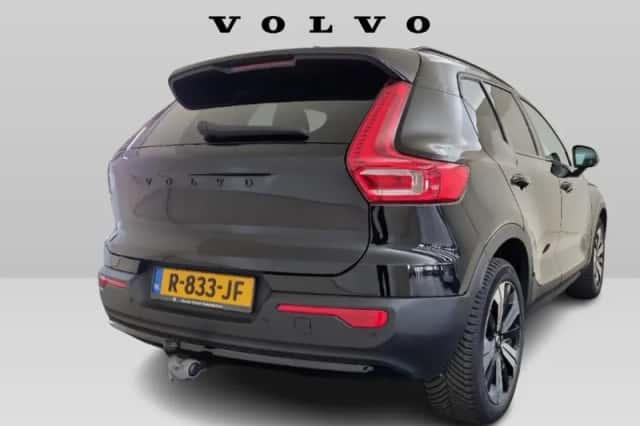 Volvo XC40 (2022) thumbnail 2