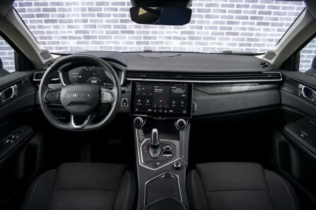 Lynk & Co 01 (2023) thumbnail 6