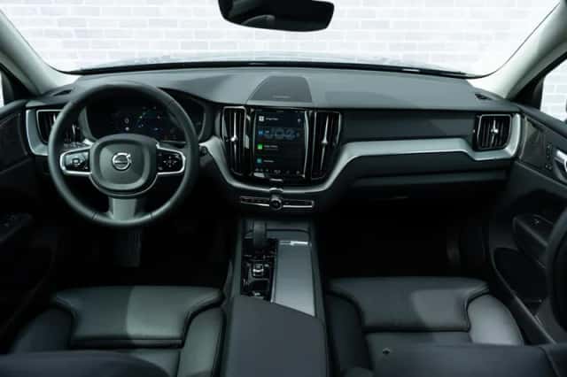 Volvo XC60 (2025) thumbnail 4