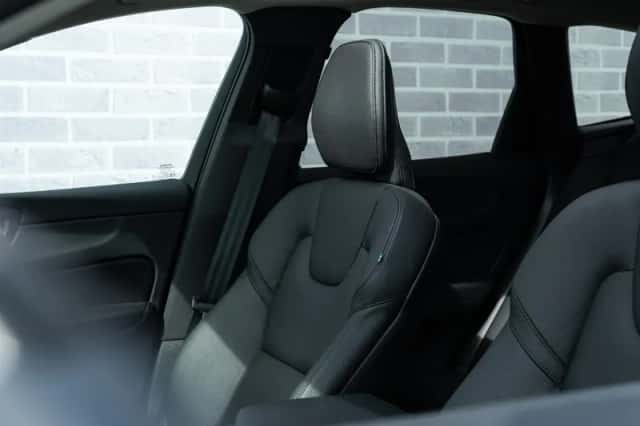 Volvo XC60 (2025) thumbnail 5