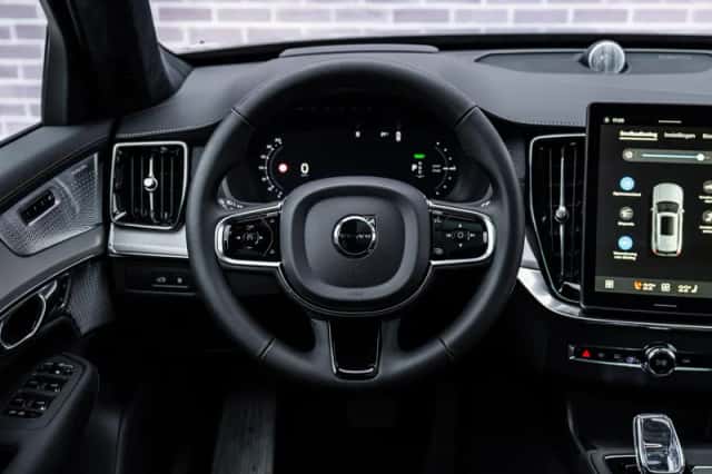 Volvo XC90 (2026) thumbnail 3