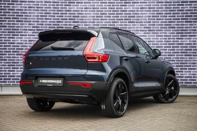 Volvo EX40 (2026) thumbnail 3