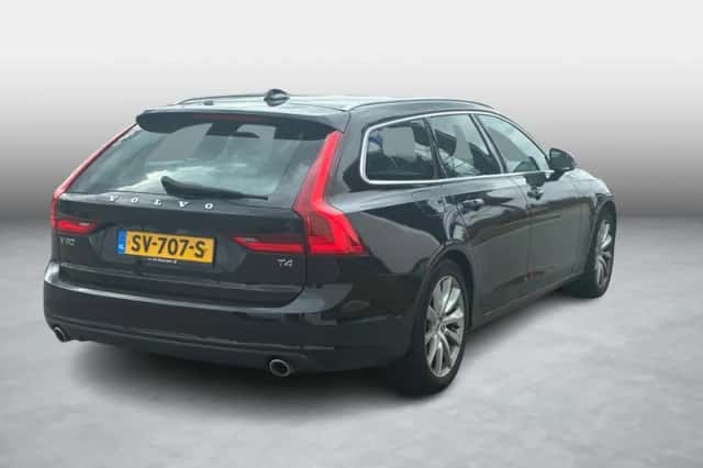 Volvo V90 (2018) thumbnail 2