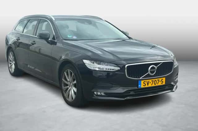 Volvo V90 (2018) thumbnail 3