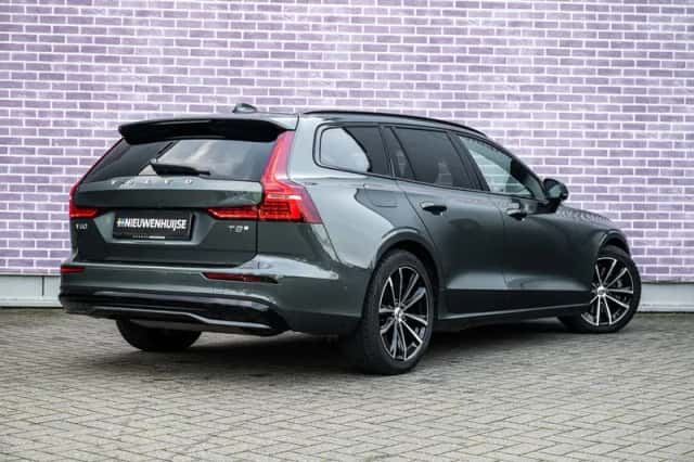 Volvo V60 (2026) thumbnail 2