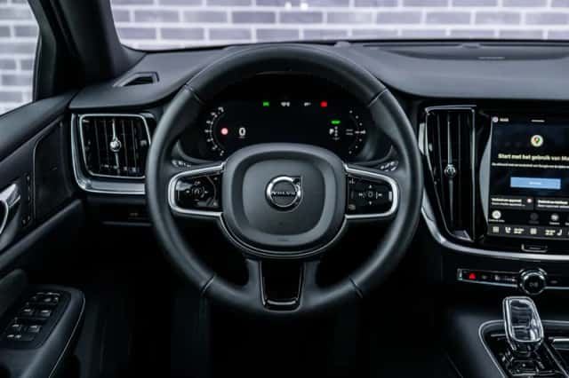 Volvo V60 (2026) thumbnail 3