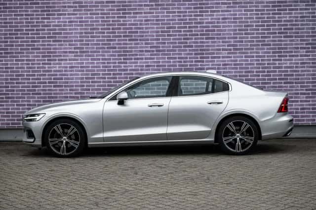 Volvo S60 (2021) thumbnail 4