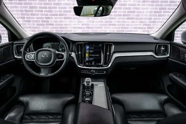 Volvo S60 (2021) thumbnail 5