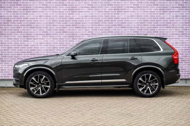 Volvo XC90 (2018) thumbnail 4