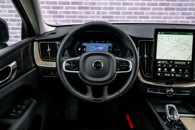 Volvo XC60 (2026) thumbnail 3
