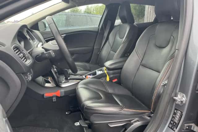 Volvo V40 (2019) thumbnail 4