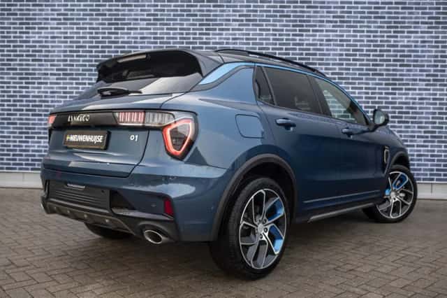 Lynk & Co 01 (2022) thumbnail 3