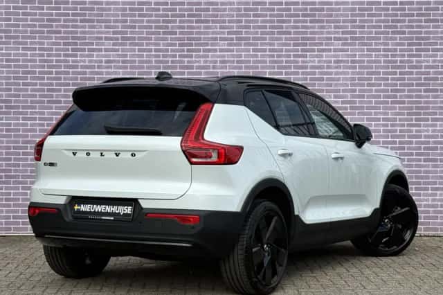 Volvo EX40 (2026) thumbnail 3