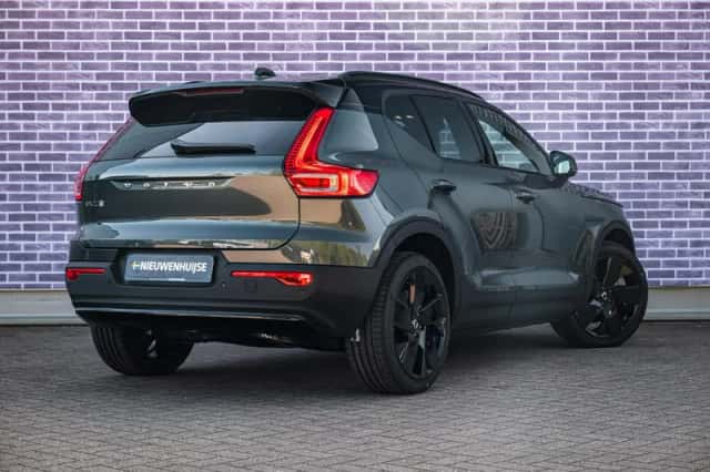 Volvo EX40 (2026) thumbnail 3