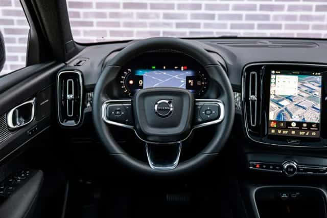 Volvo EX40 (2026) thumbnail 4