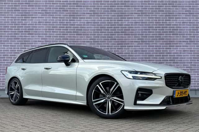 Volvo V60 (2020) thumbnail 3