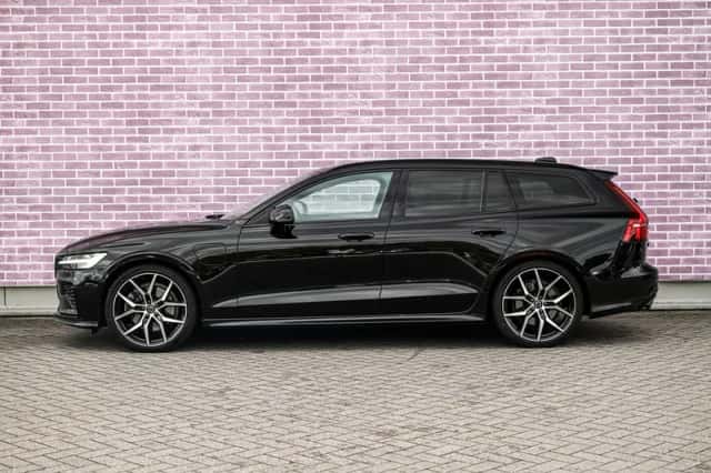 Volvo V60 (2021) thumbnail 5