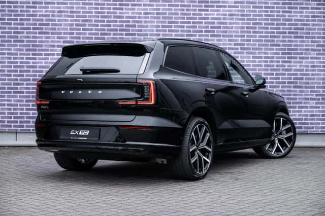 Volvo EX90 (2026) thumbnail 3