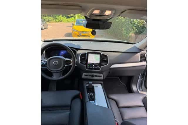Volvo XC90 (2024) thumbnail 3