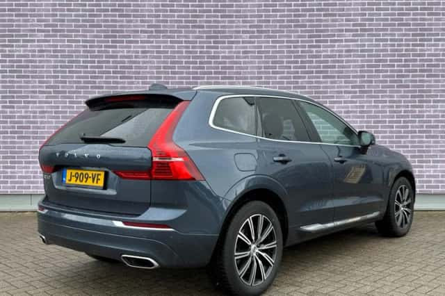 Volvo XC60 (2020) thumbnail 3