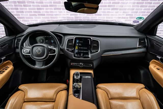 Volvo XC90 (2021) thumbnail 6
