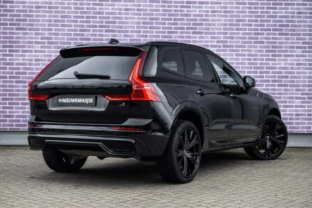 Volvo XC60 (2024) thumbnail 2