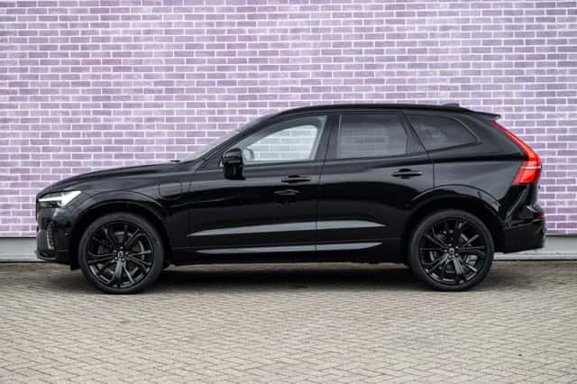 Volvo XC60 (2024) thumbnail 4