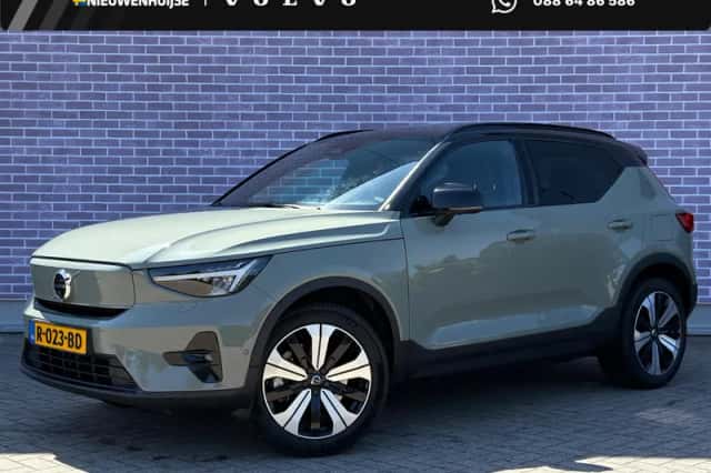 Volvo XC40 (2022) thumbnail 1