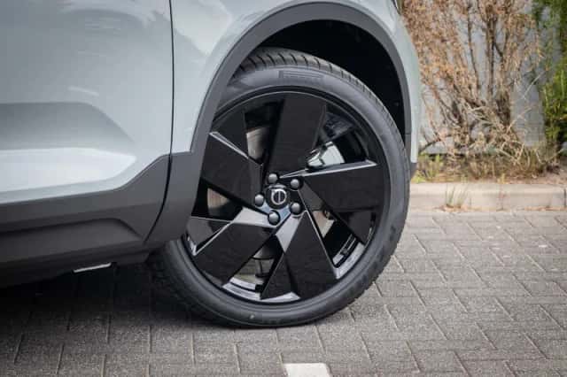 Volvo EX40 (2026) thumbnail 5
