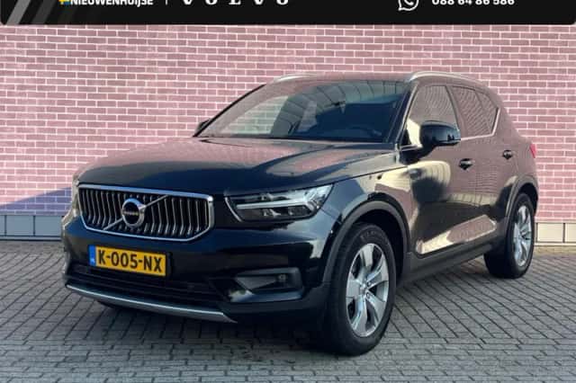 Volvo XC40 (2019) thumbnail 1