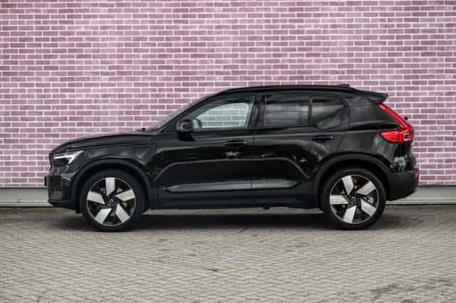 Volvo XC40 (2022) thumbnail 6