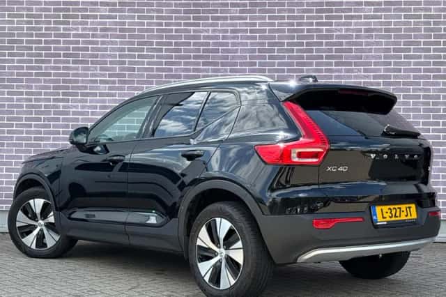 Volvo XC40 (2021) thumbnail 4