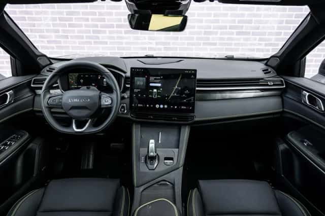 Lynk & Co 01 (2026) thumbnail 5
