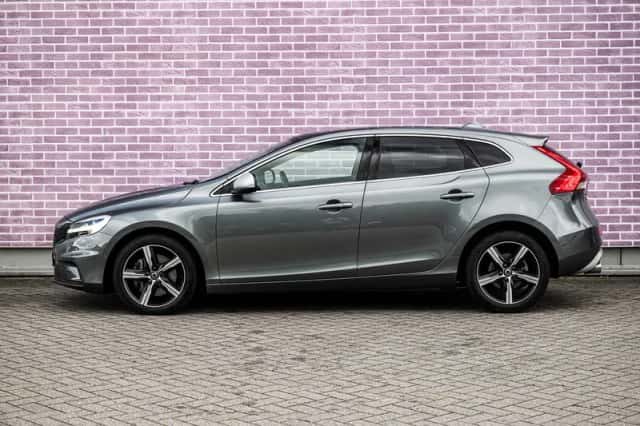 Volvo V40 (2019) thumbnail 6