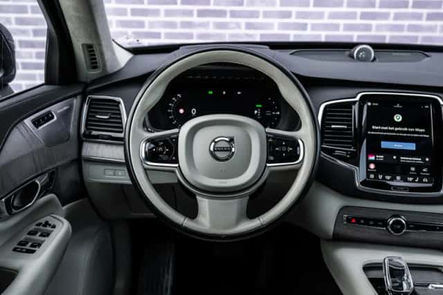 Volvo XC90 (2024) thumbnail 5