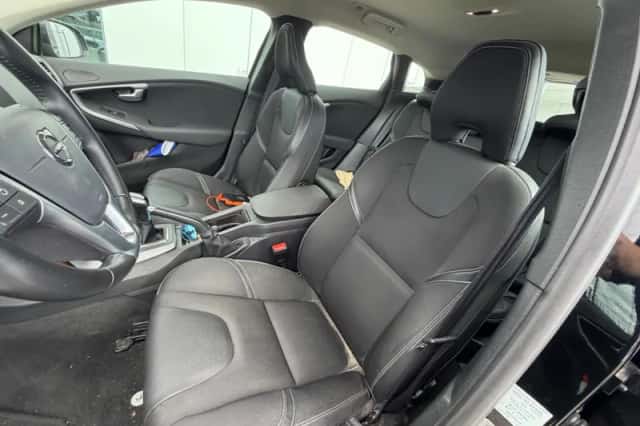 Volvo V40 (2019) thumbnail 4