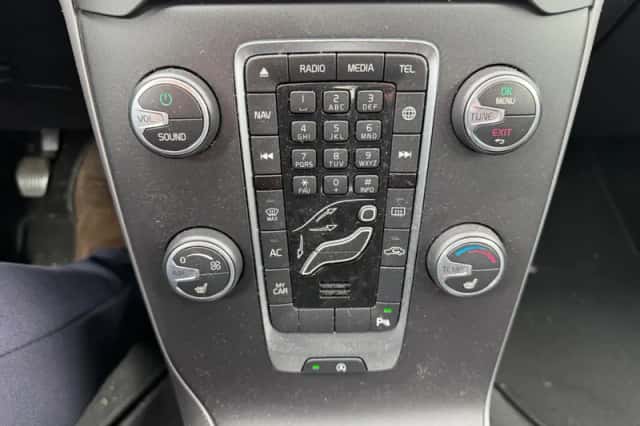 Volvo V40 (2019) thumbnail 5