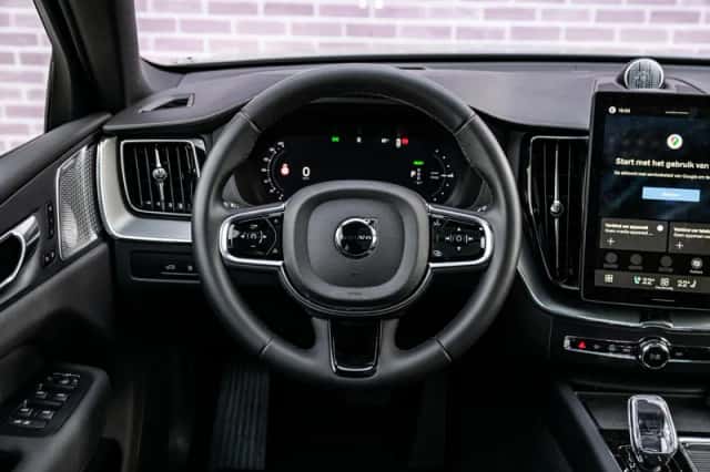 Volvo XC60 (2026) thumbnail 3