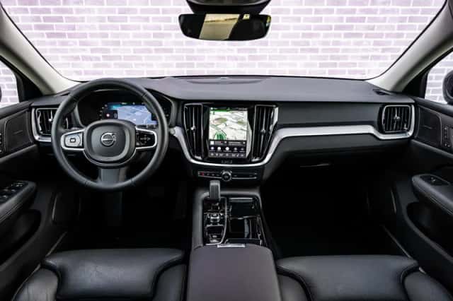 Volvo V60 (2025) thumbnail 5